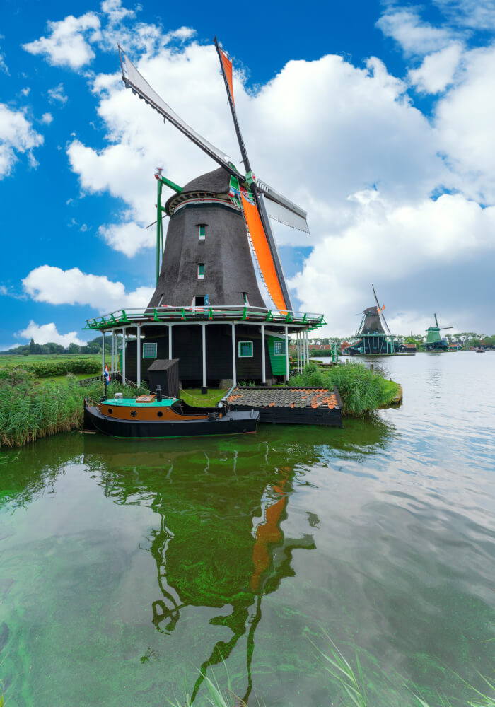 view-windmill-zaanse-schans-netherlands